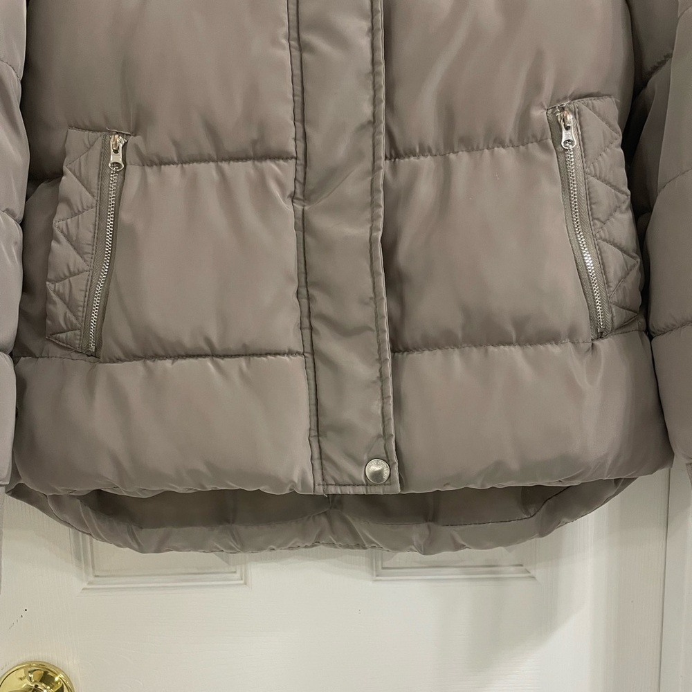 U.S. Polo Assn. Hooded Puffer Jacket Size Medium - Picture 4 of 11